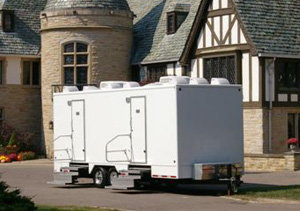 24 FOOTCOTTAGE 10 STATIONS TRAILER 24 FOOTCOTTAGE 10 STATIONS TRAILER