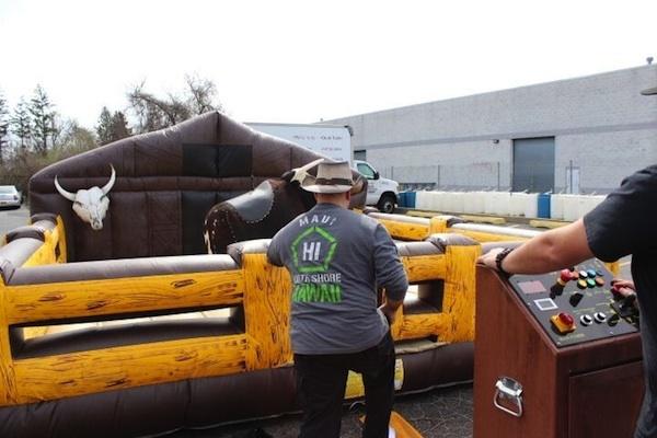 Mechanical Bull (Carnival Games) Mechanical Bull (Carnival Games)